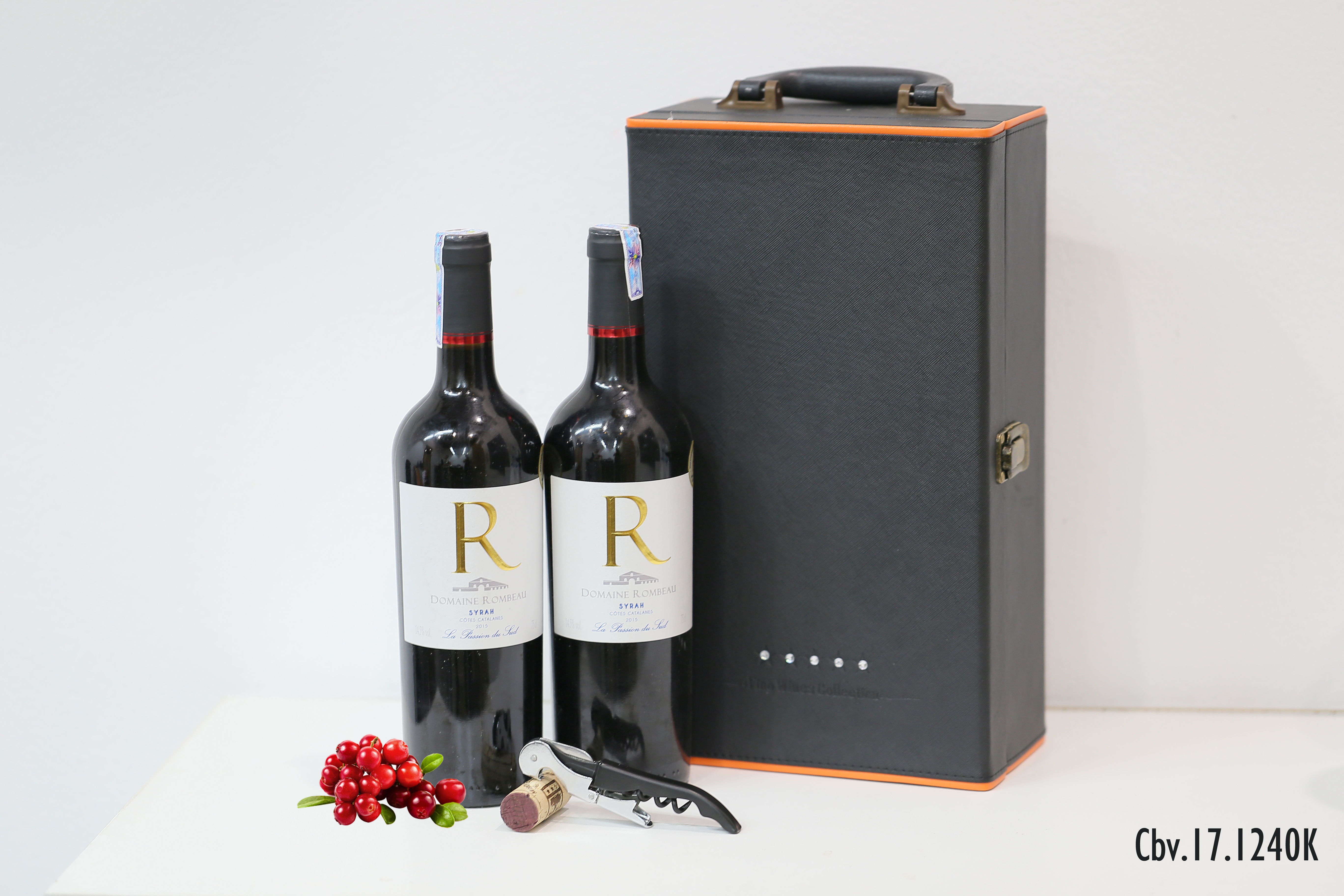 2 chai vang Pháp  La Tour Du Jas và hộp đôi sang trọng