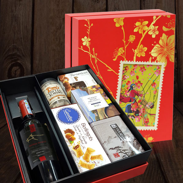 Combo hộp quà tết trọn vẹn chữ tình 08