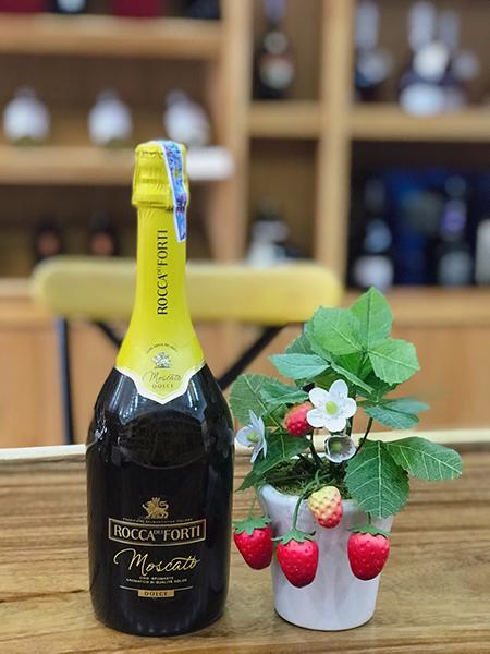 Rượu vang Ý Rocca Dei Forti Moscato