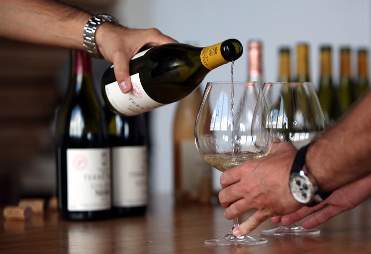 Rượu vang chất lượng kém: Phát hiện nhanh qua mùi rượu